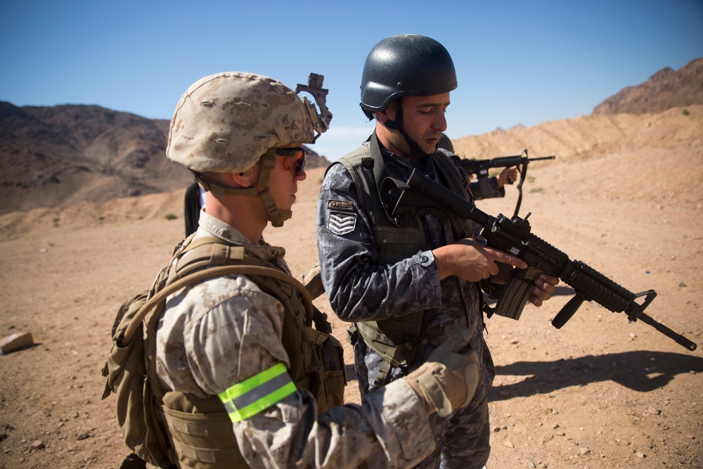 US Marines train with Jordanian, British forces