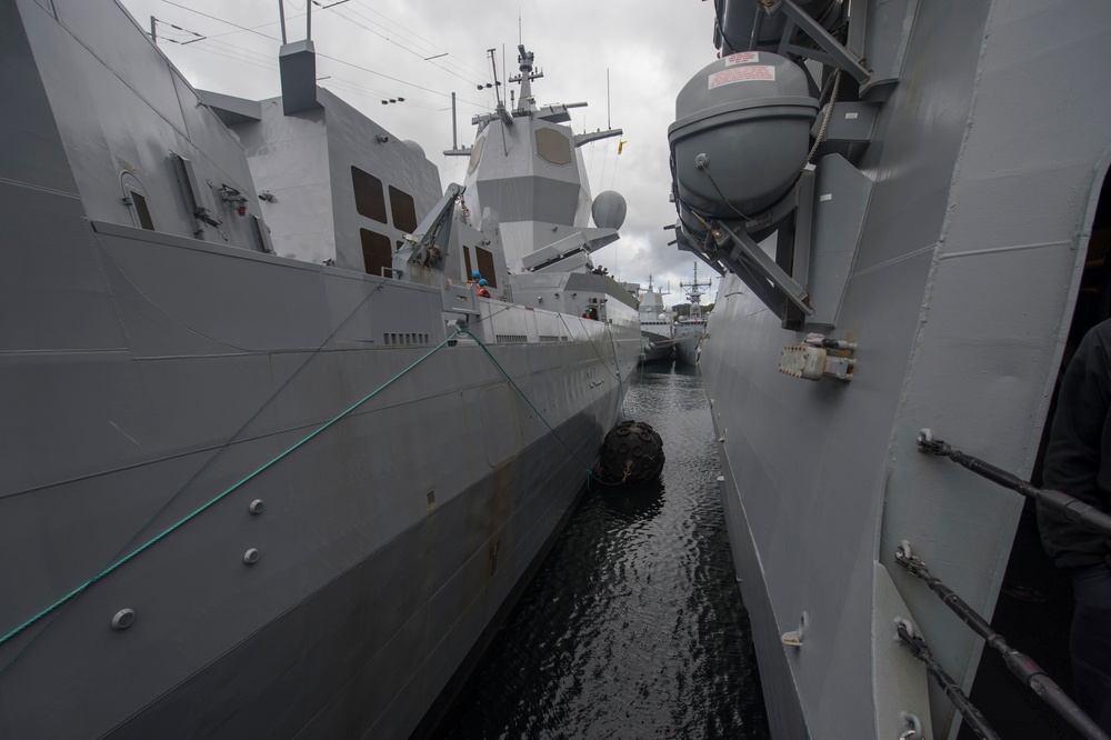 USS Jason Dunham pulls into port at Haakonsvern, Norway