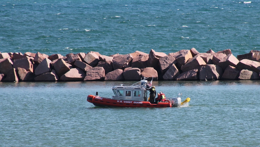 Coast Guard rescues 3 boaters from Lake Michigan near Milwukee