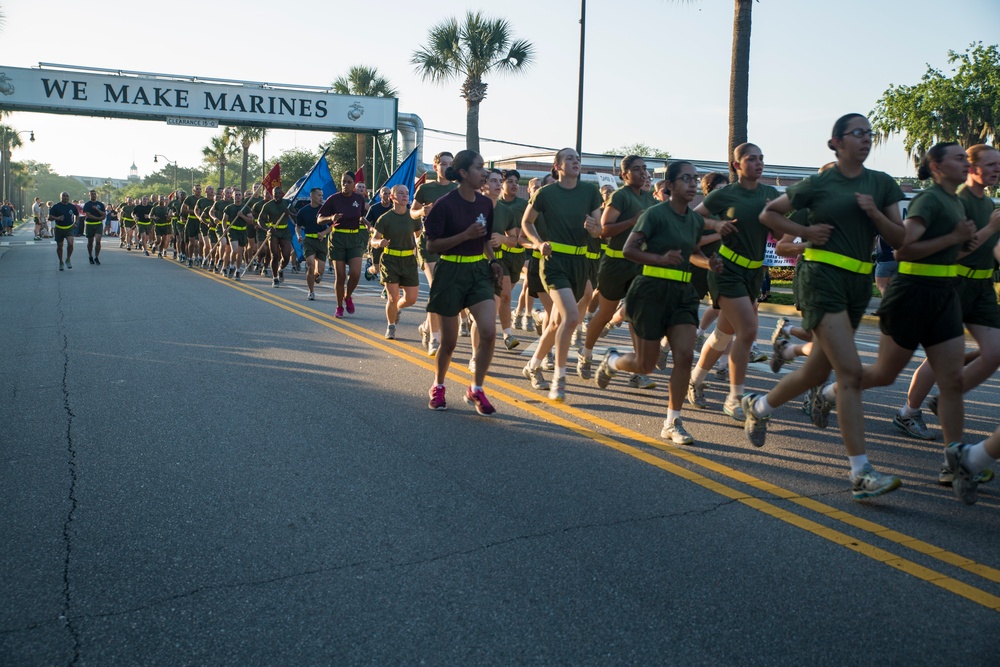 New Marines show motivation during final run on Parris Island