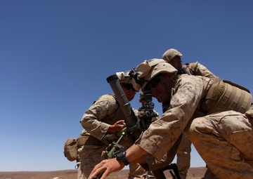 US Marines let bullets fly in the Jordan desert