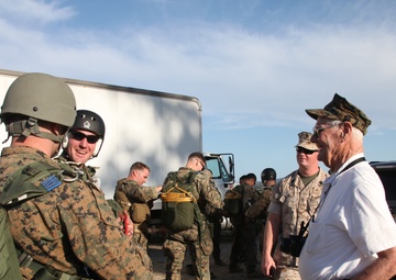 World War II Veteran visits 4th Force Reconnaissance Marines