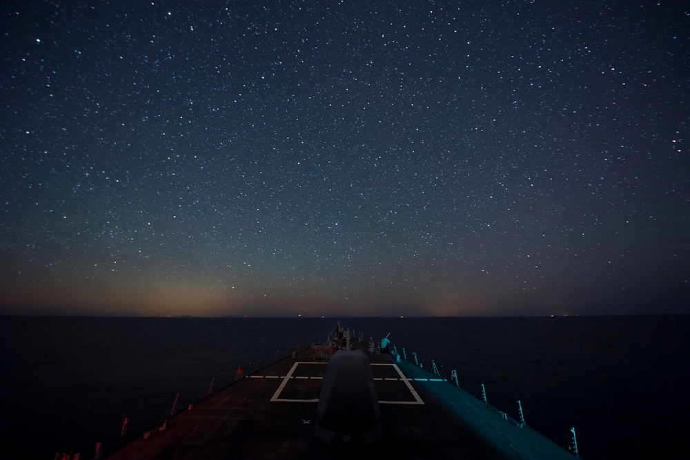 USS Ross transits the Mediterranean Sea