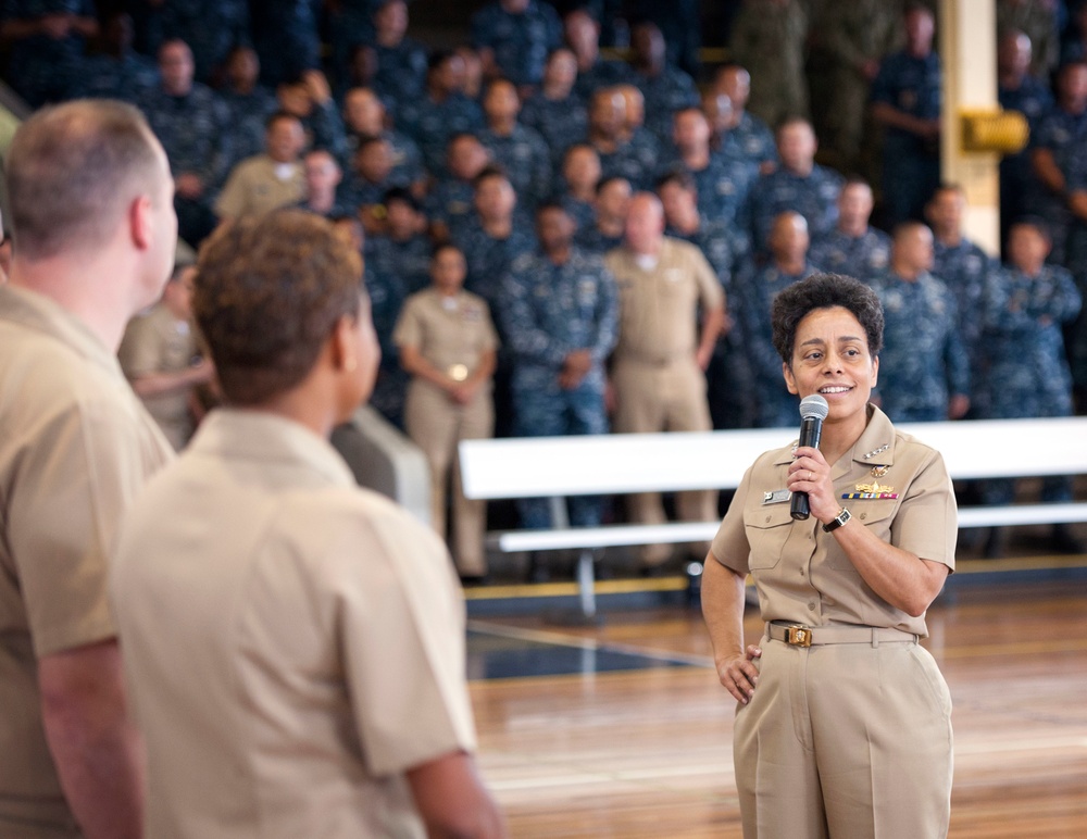 VCNO Visits Hawaii