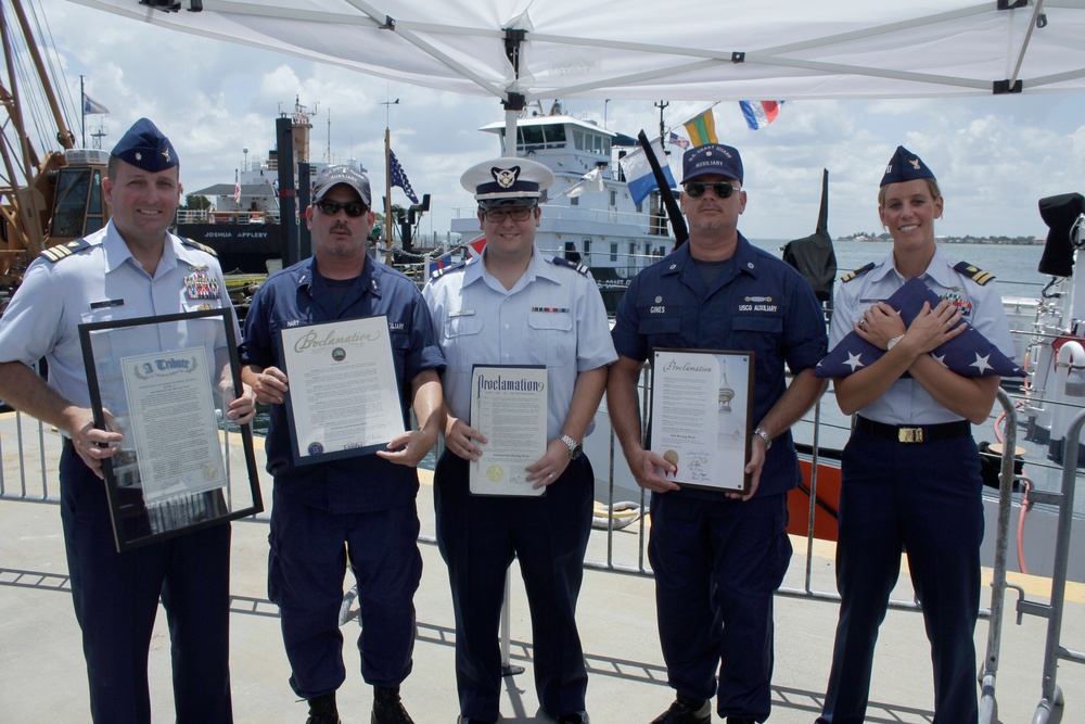 Coast Guard Sector St. Petersburg, Fla., hosts annual safe boating open house