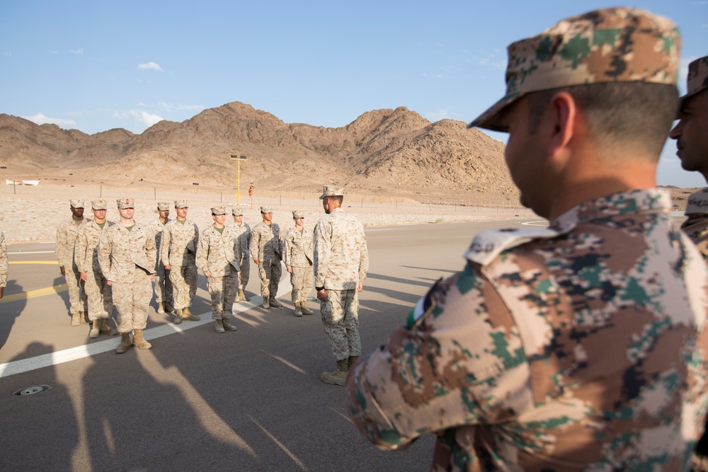 US Marines, Jordanian Forces share leadership skills with one another