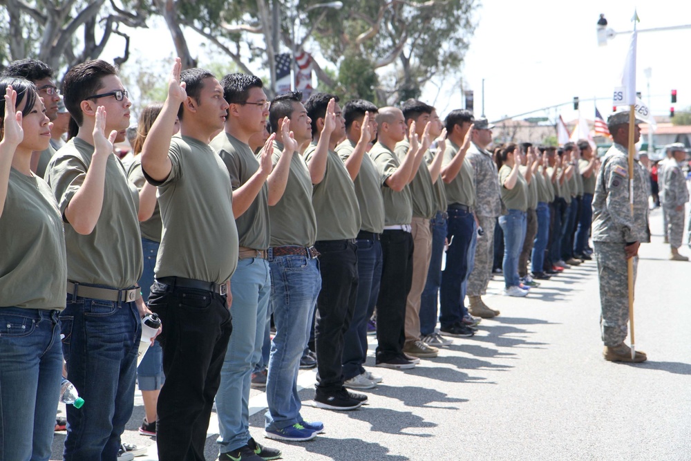 Future Soldiers recite Oath of Enlistment at TAFD 2015