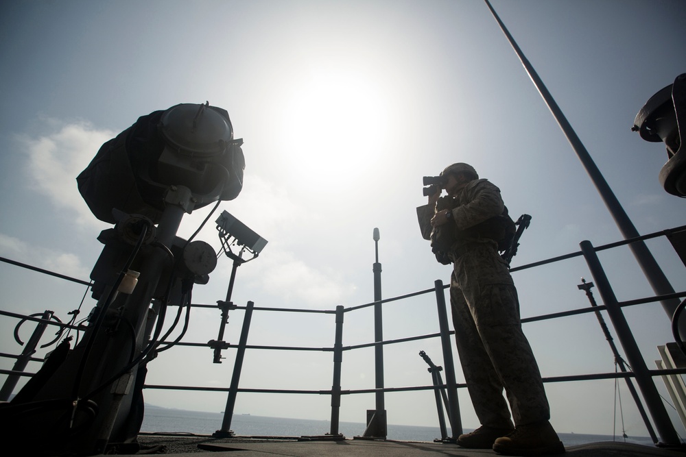 24th MEU Marines Provide Security Aboard USS Sentry (MCM-3) During Transit