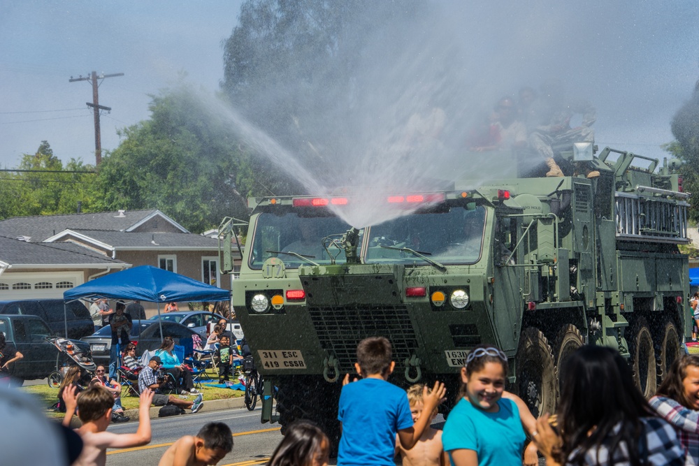 Army Reserve firefighters cool down the community