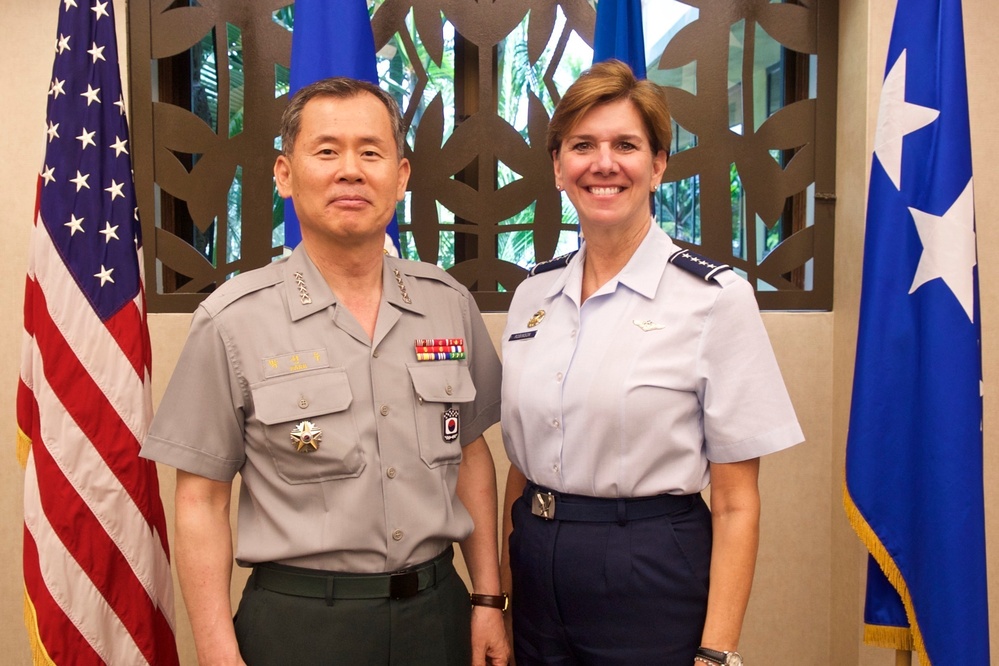 Gen. Park visits Pacific Air Forces