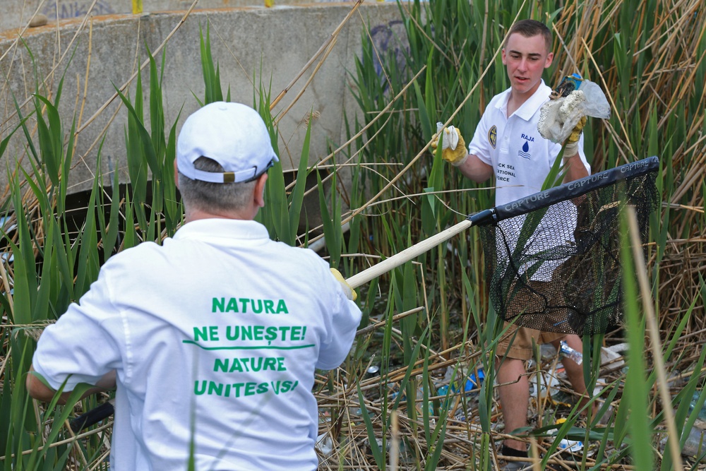 U.S. Marines, sailors lead clean-up effort in Romania