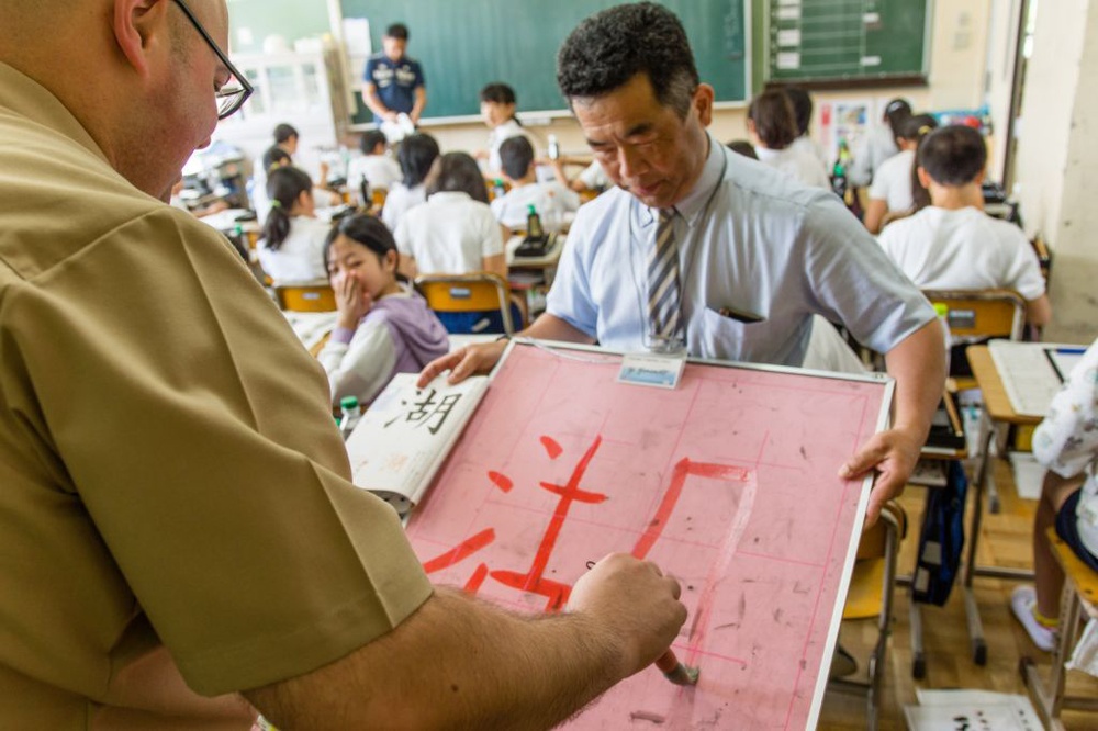 USS Shiloh strengthens relations with Japan during Shimoda’s Black Ship Festival