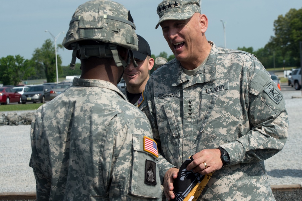 Army Chief of Staff visits Fort Campbell