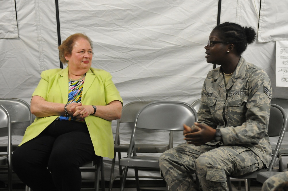 US ambassador to El Salvador visits Task Force Northstar