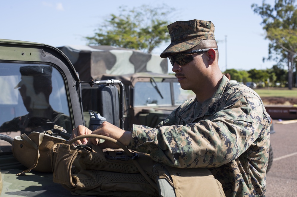 US Marines prepare vehicles for action in Australia