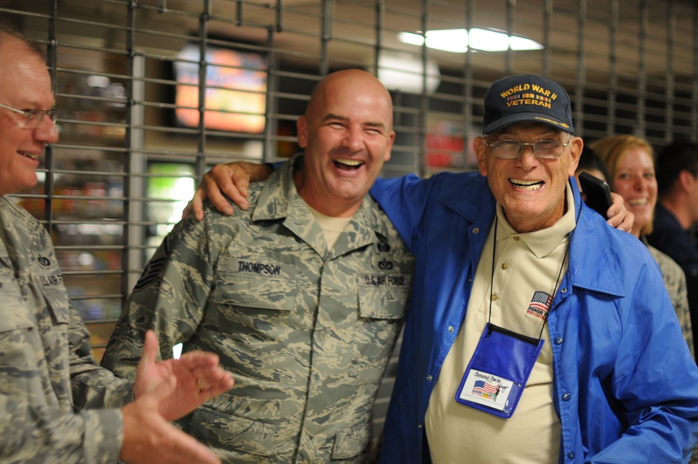 Welcoming home World War II veterans