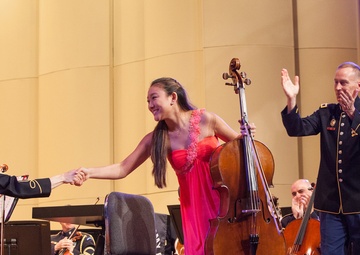 Students, TUSAB perform musical poetry