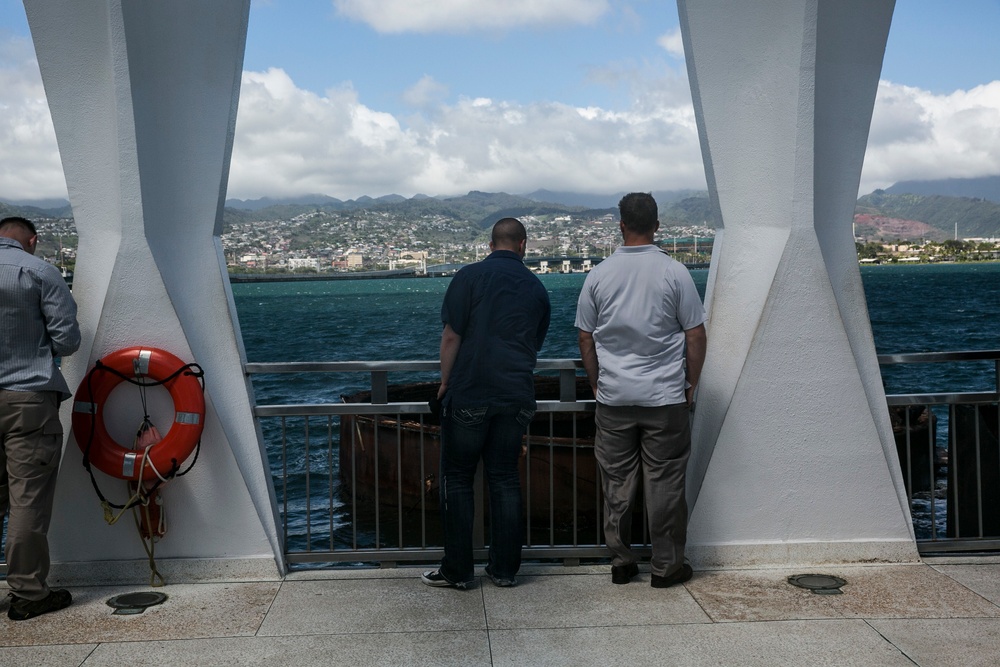 15th MEU Marines visit Pearl Harbor memorial