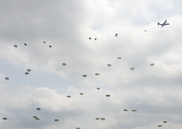 Exercise Crescent Reach