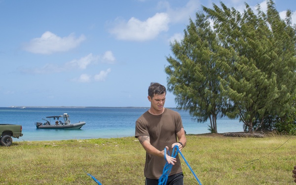 US Navy EOD partners with Republic of Singapore Navy EOD