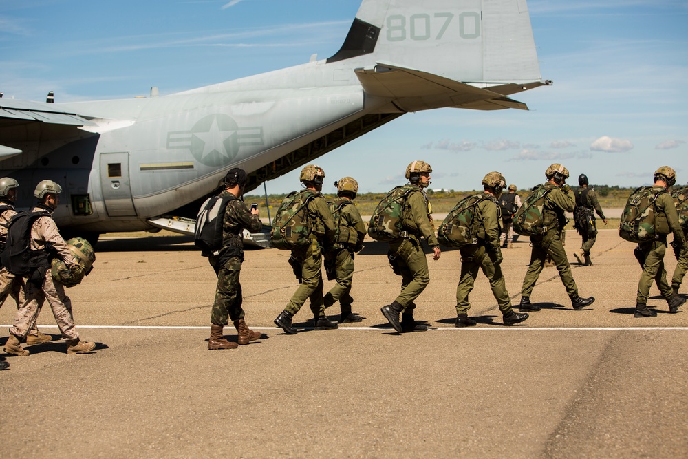 The Long Drop: U.S. Marines fly with multinational forces during Exercise Lone Paratrooper