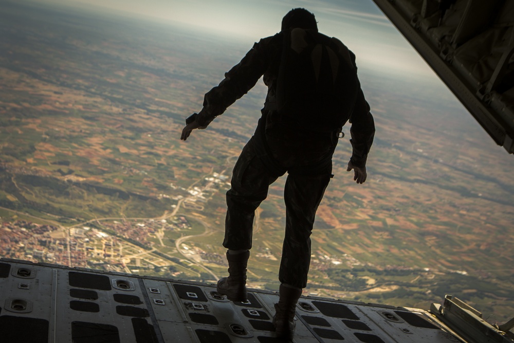 The Long Drop: U.S. Marines fly with multinational forces during Exercise Lone Paratrooper