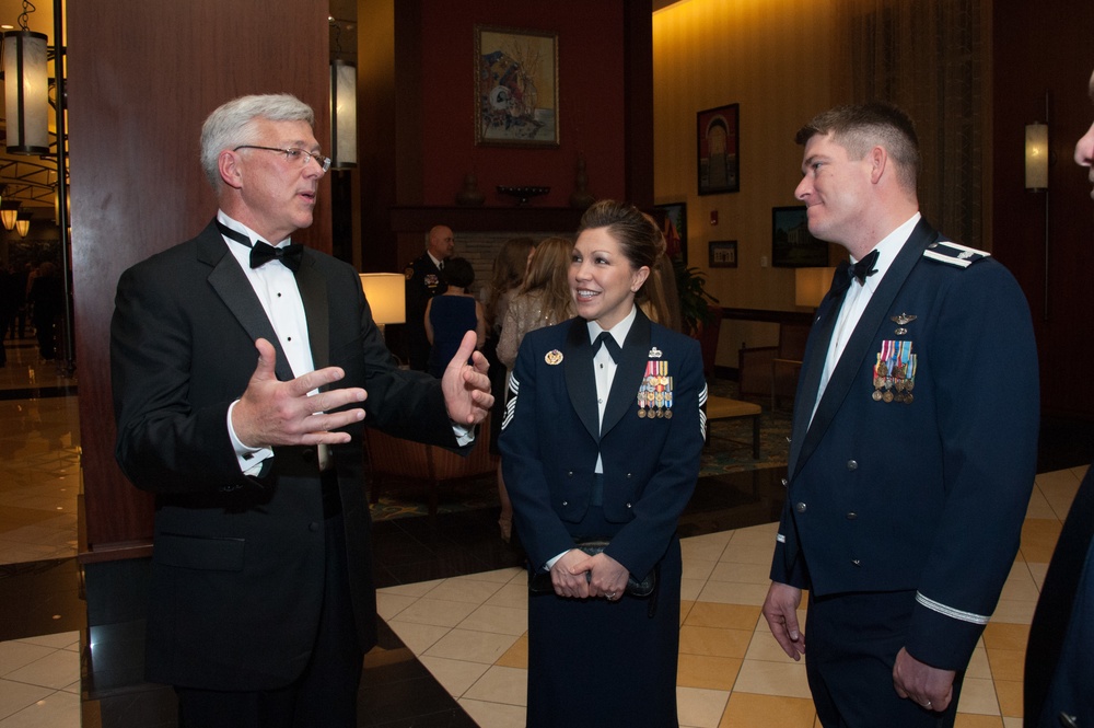 Secretary Sitterly attends OTS Dining Out