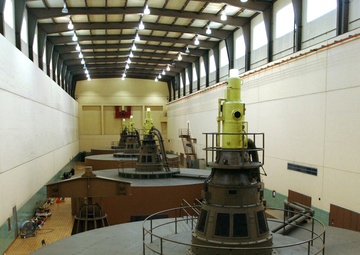 Corps offers public tours of Old Hickory Dam, Lock, Power Plant