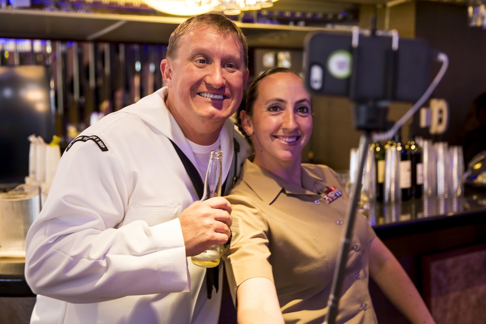 Marines, sailors, Coast Guardsmen join together for Navy League Harbor Cruise