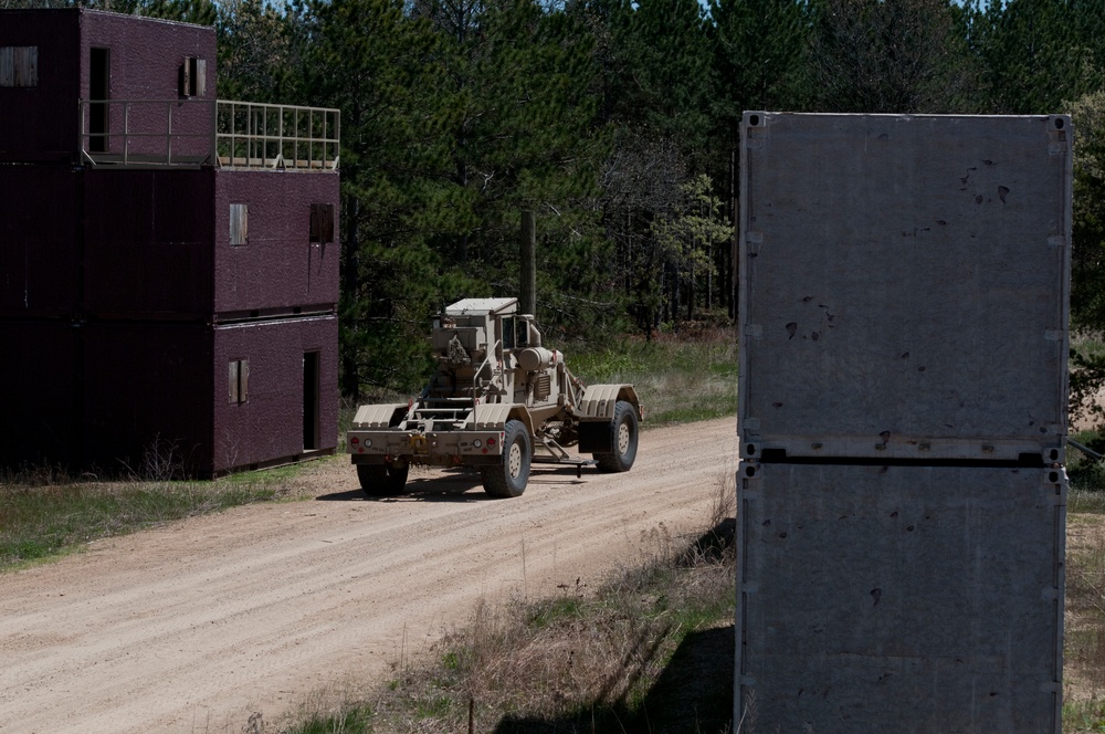 420th Eng. Company builds teamwork across units