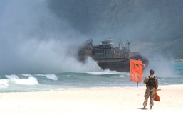 Partner nations observe amphibious capabilities with U.S. armed forces