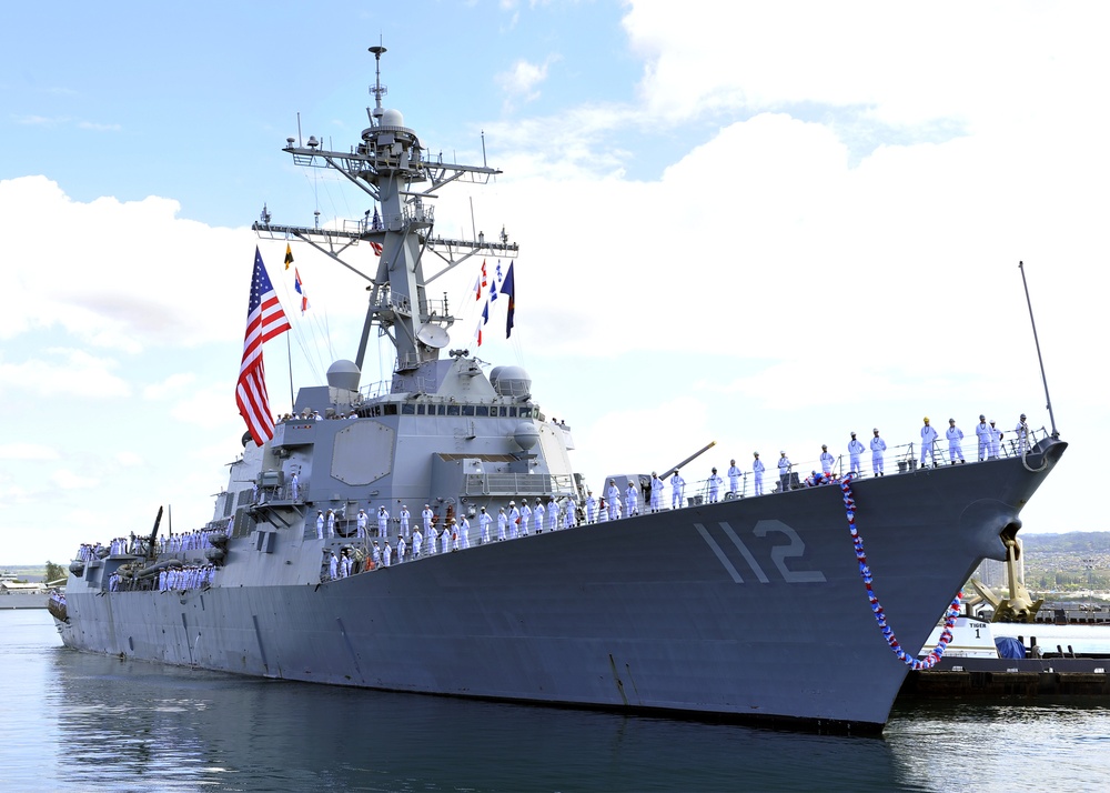 USS Michael Murphy returns