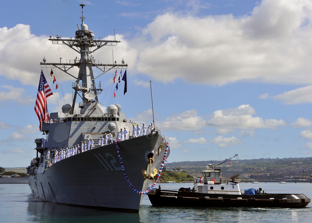 USS Michael Murphy returns