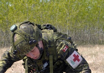 Oregon Army National Guard medevac unit trains with Canadian armed forces during Maple Resolve 2015