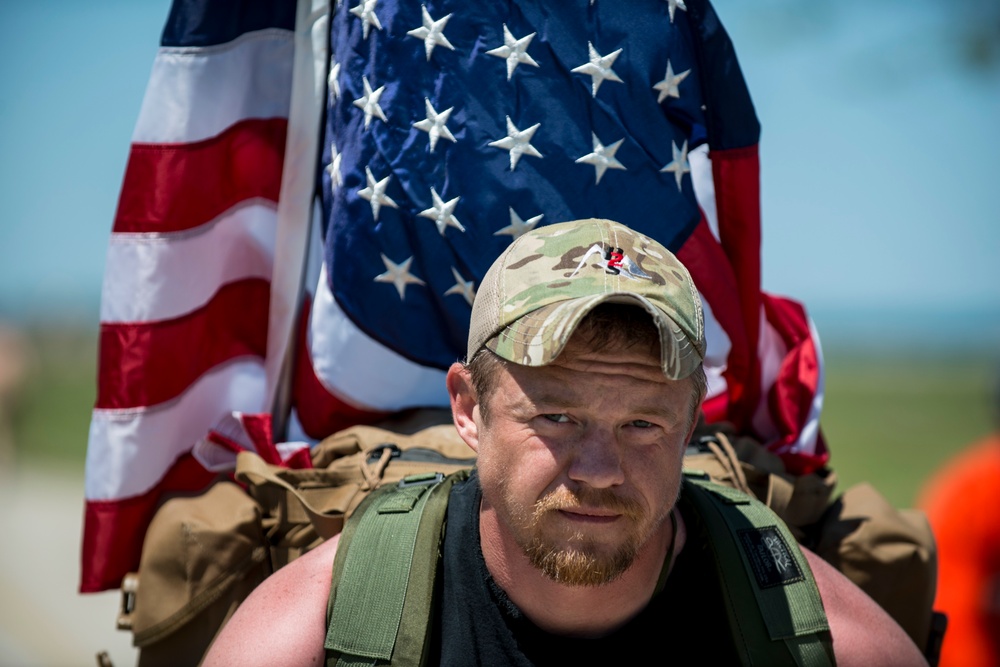 Chicago ruck march held in honor of struggling veterans