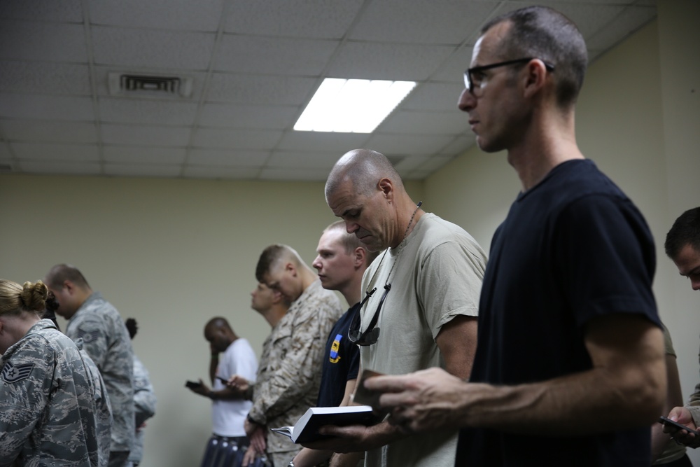 Chaplain Corps: Bringing Faith to the Front