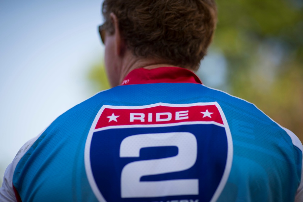 Carter kicks off Ride 2 Recovery