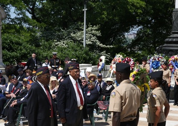 Marines attend Soldiers and Sailors Observance in New York City