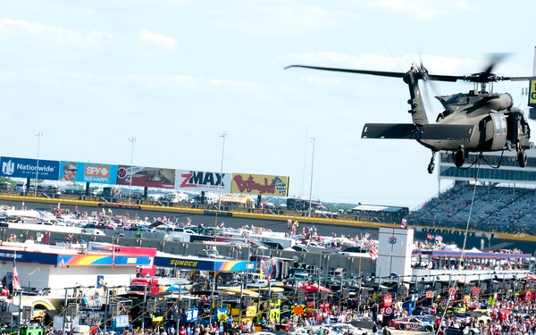 Veterans, fans honor the fallen with NASCAR's 'An American Salute' at the Coca-Cola 600