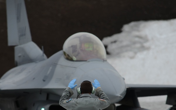 Buzzards kick off ACE 15