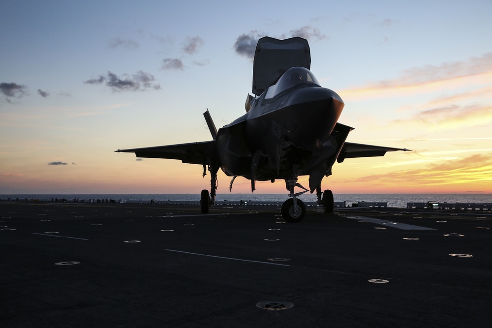 U.S. Marines successfully complete F-35B night operations during OT-1