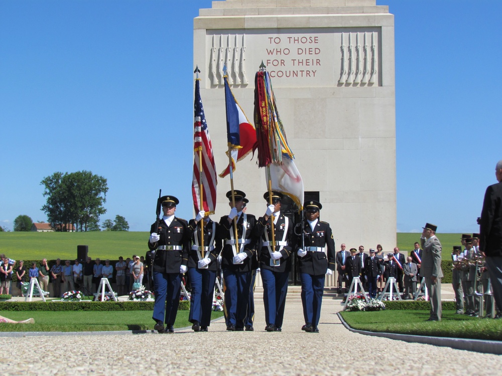 7th Civil Support Command leaders honor Memorial Day at American cemetery in France