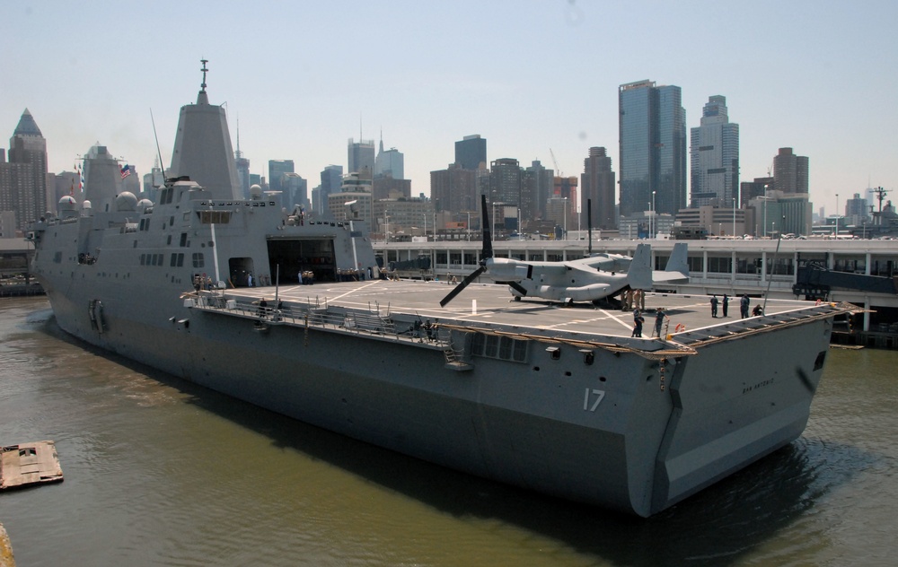 USS San Antonio departs New York