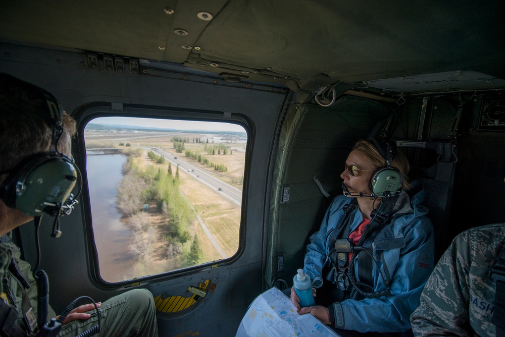 Assistant secretary of the Army (IE&amp;E) and assistant secretary of the Air Force (IE&amp;E) visit Fort Wainwright, Alaska