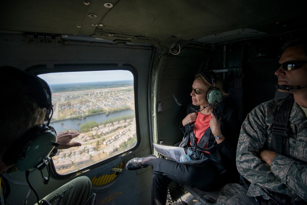 Assistant secretary of the Army (IE&amp;E) and assistant secretary of the Air Force (IE&amp;E) visit Fort Wainwright, Alaska