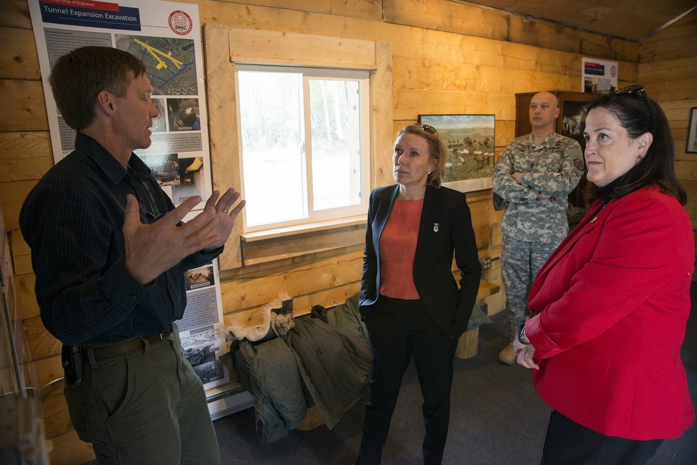 Assistant secretary of the Army (IE&amp;E) and assistant secretary of the Air Force (IE&amp;E) visit Fort Wainwright, Alaska