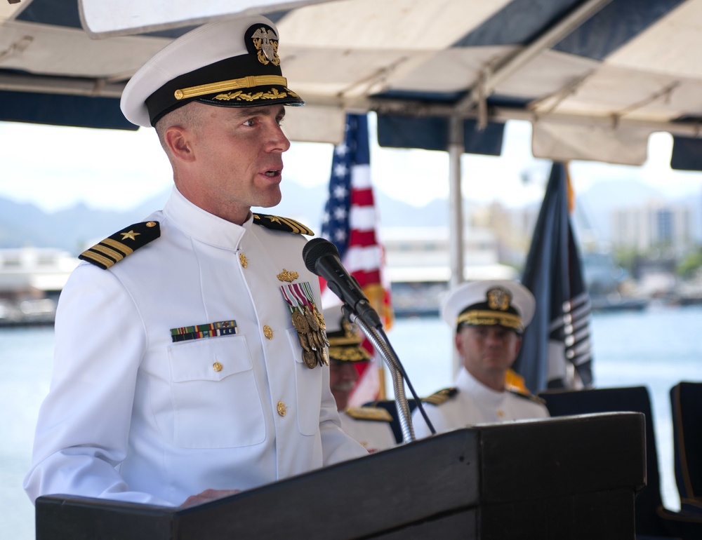 USS Chung-Hoon (DDG 93) change of command ceremony