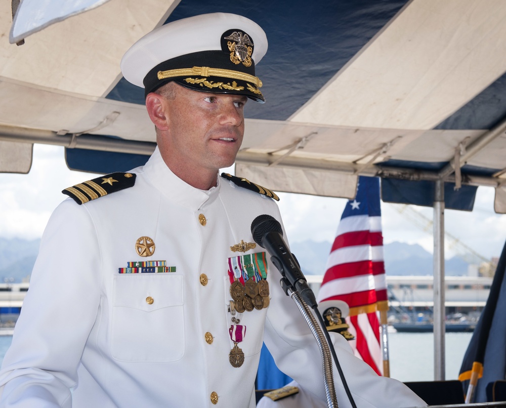 USS Chung-Hoon (DDG 93) change of command ceremony