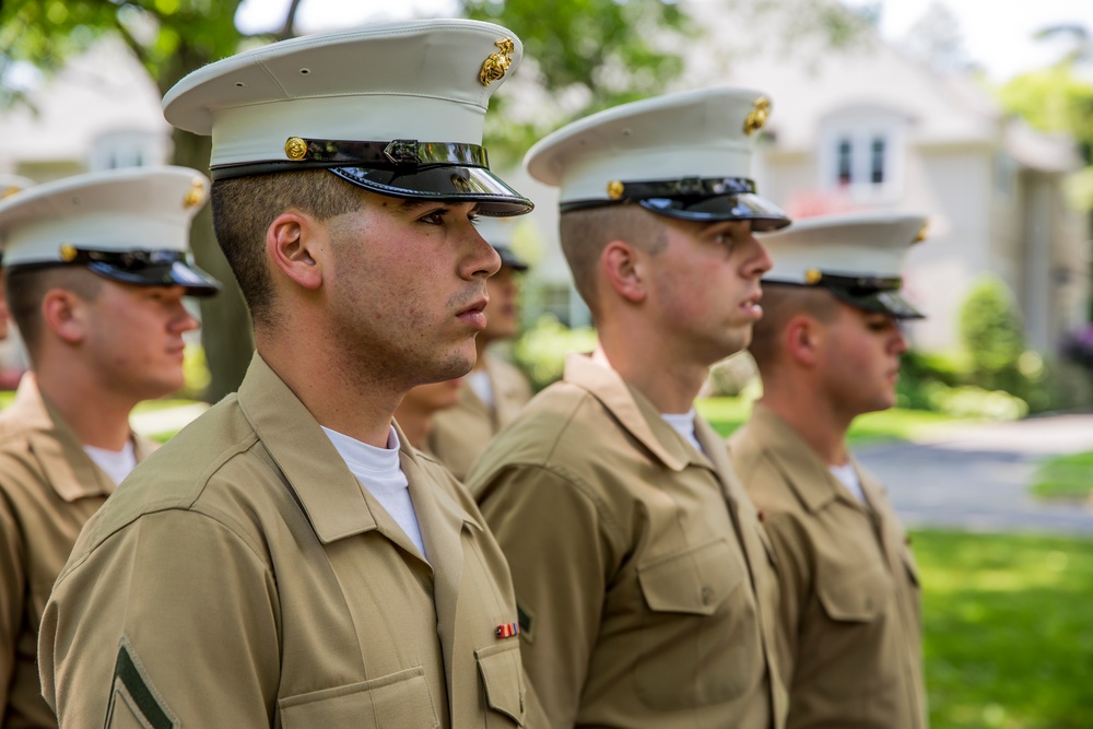 Marines, sailors, veterans remember fallen service members in Memorial Day Parade