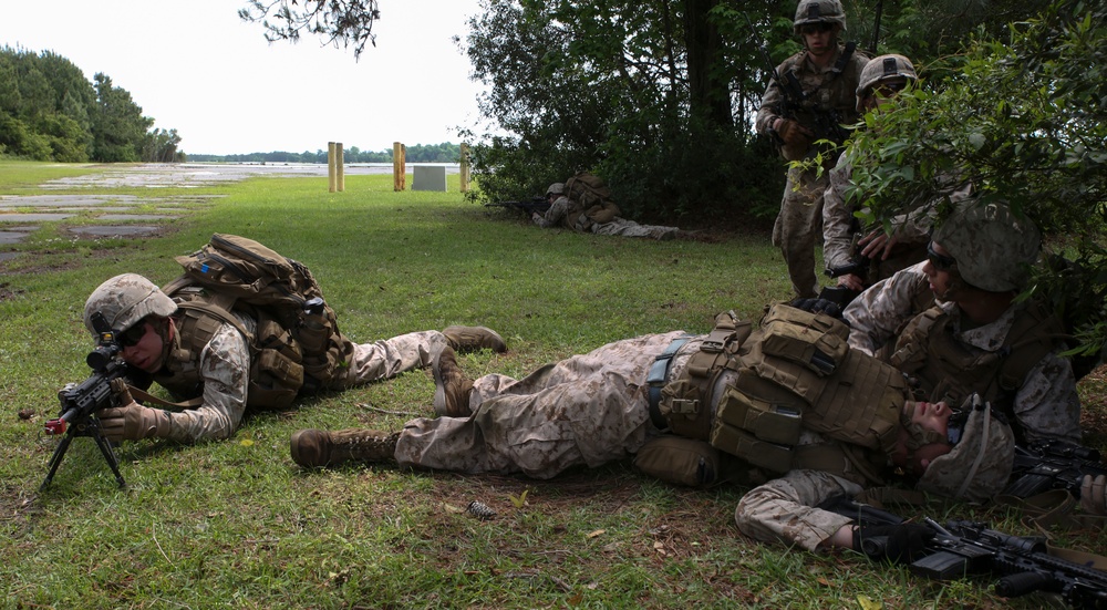 Marines seize airfield during training